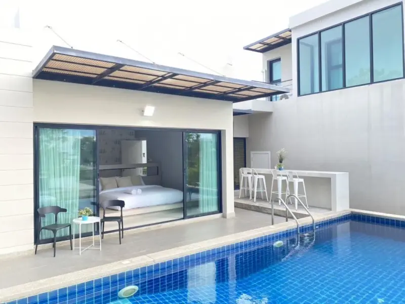 ภายนอก Lake view pool villa 30