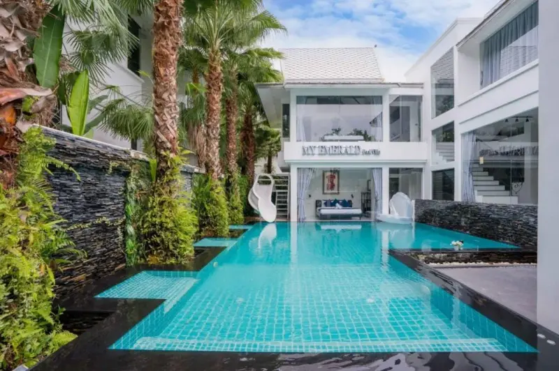 พูลวิลล่า MY EMERALD Pool Villa Pattaya