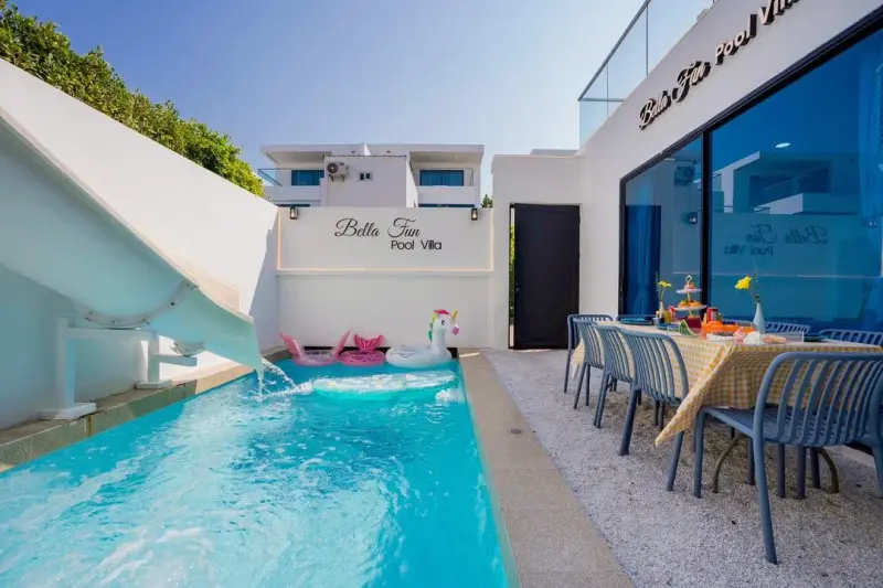 ภายนอก Bella Fun Pool Villa