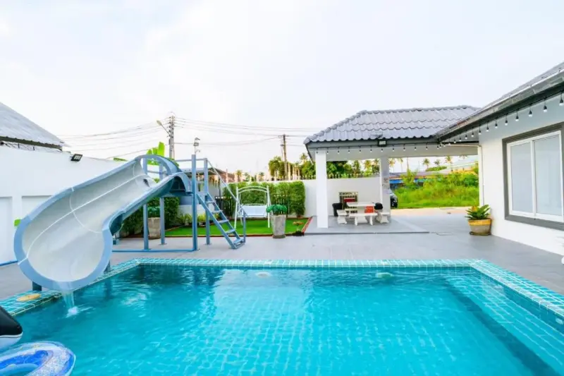 พูลวิลล่า Poppy Poolvilla