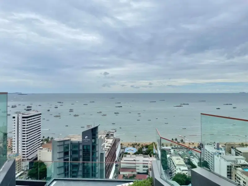 ภายนอก Edge Condo 434