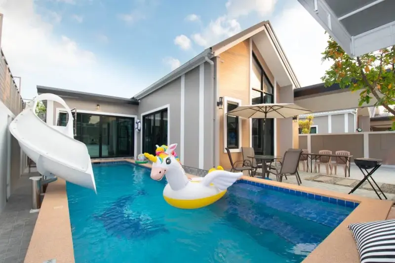 พูลวิลล่า Apple Club Pool Villa Pattaya