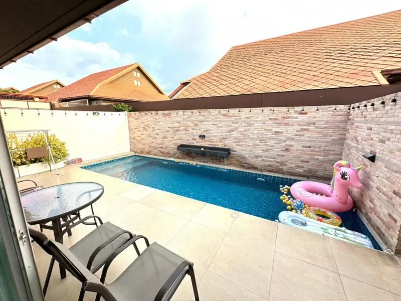 พูลวิลล่า Home Hug Pool Villa Pattaya2