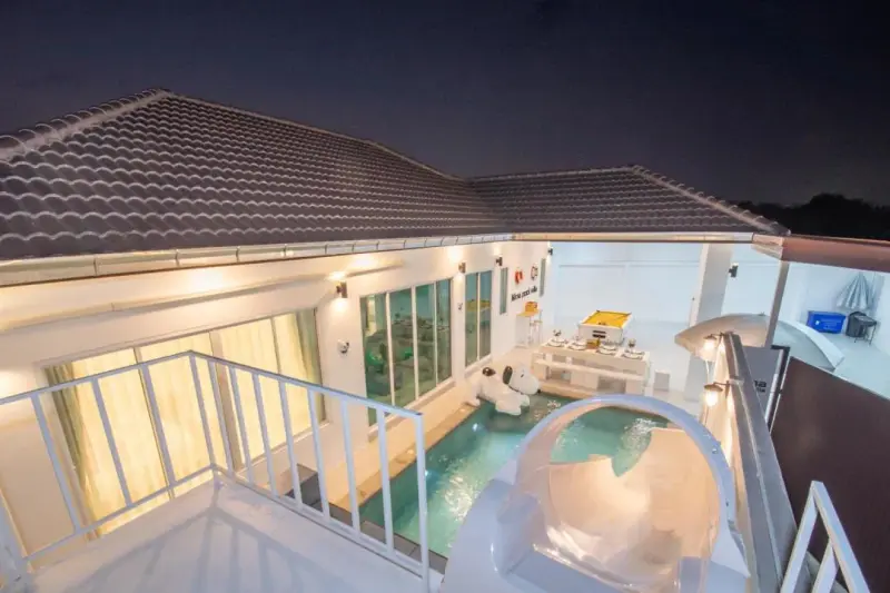 ภายนอก Mina pool villa pattaya