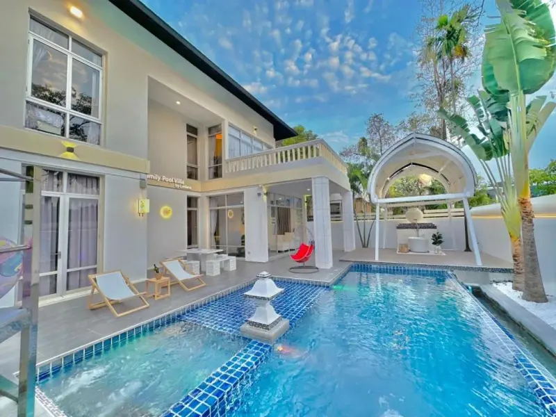 พูลวิลล่า Family Pool Villa