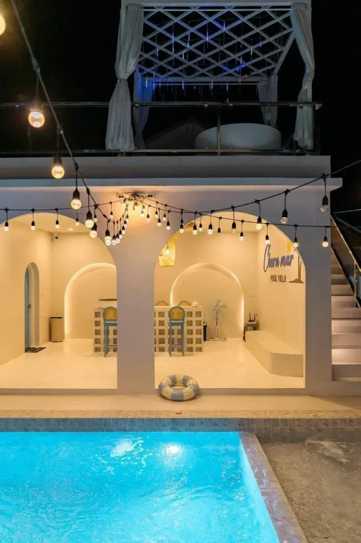 ภายนอก Chern mar pool villa