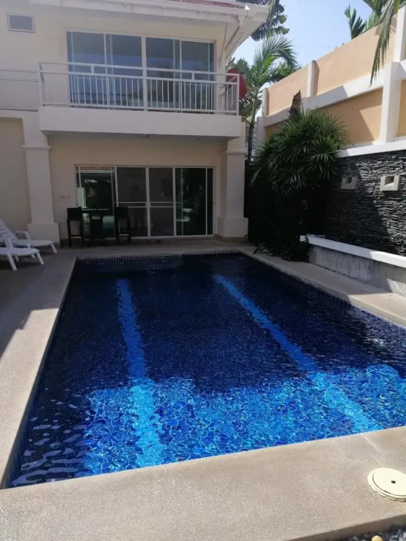 ภายนอก Na Jomtien Villa 1