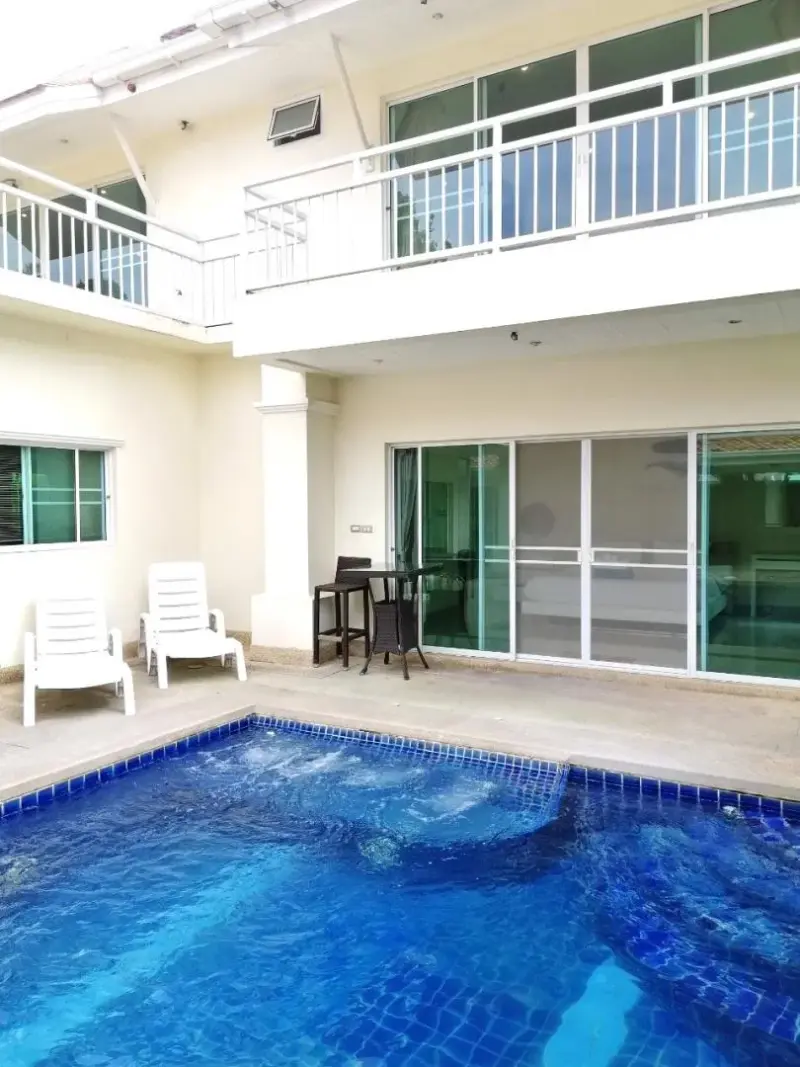 ภายนอก Na Jomtien Villa 1