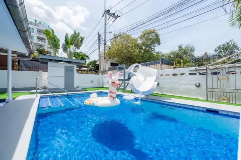 ภายนอก GRETA POOLVILLA