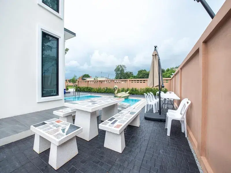 ภายนอก Marine pool villa