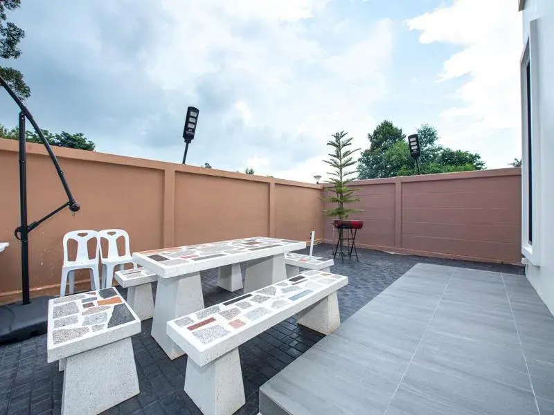 ภายนอก Marine pool villa