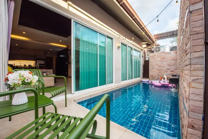 พูลวิลล่า Crazy pool villa pattaya
