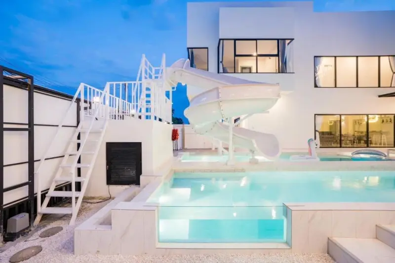 พูลวิลล่า MY GOLD & SILVER Pool Villa Pattaya