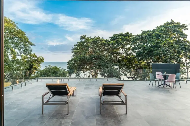 ภายนอก Merbrisa Rayong poolvilla
