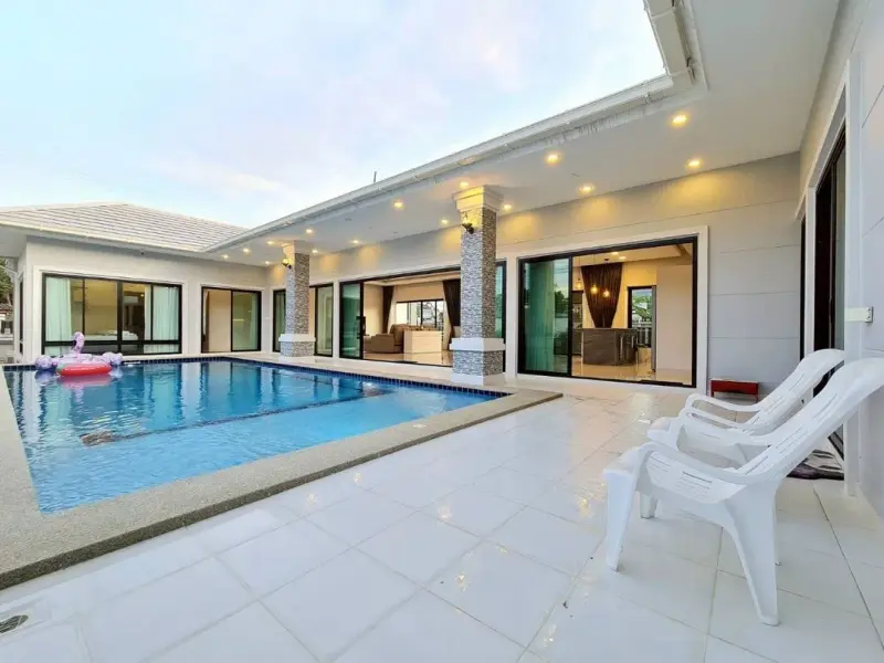 พูลวิลล่า i-talay pool villa Bangsaray