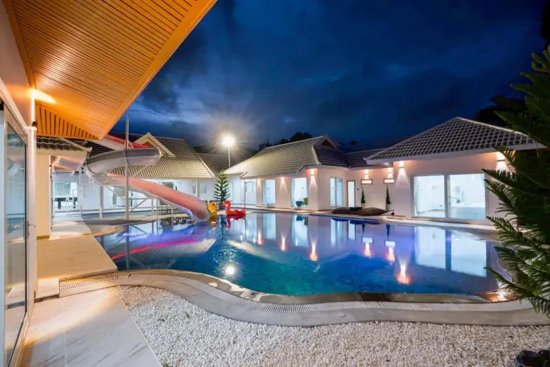 พูลวิลล่า Labaris poolvilla