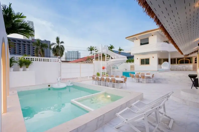 ภายนอก MY COZY BEACH Pool Villa Pattaya