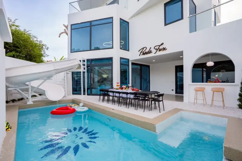 พูลวิลล่า Prada Fun Pool Villa