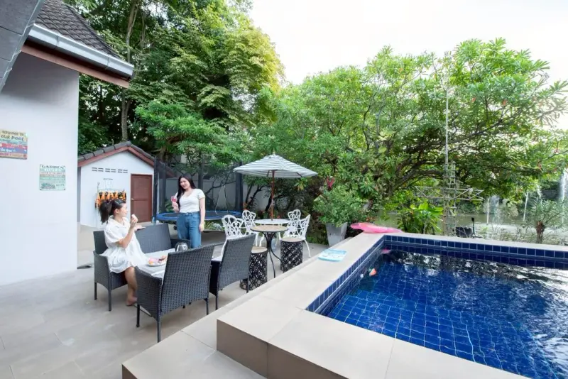 พูลวิลล่า Lake house