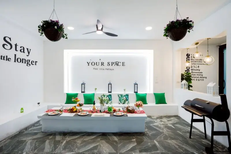 ภายนอก Your Space pool villa