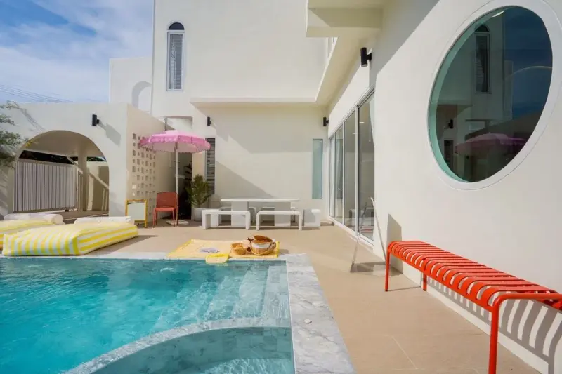 พูลวิลล่า Sun&zone pool villa