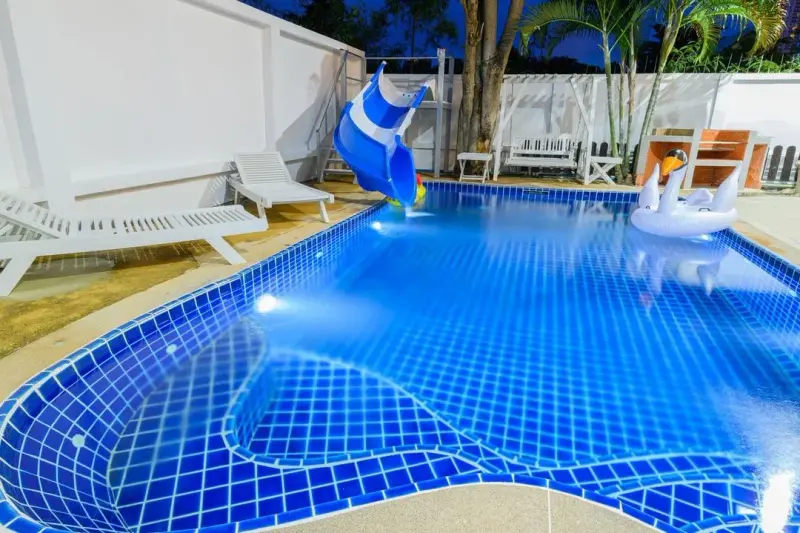 ภายนอก Sky Blue Pool Villa