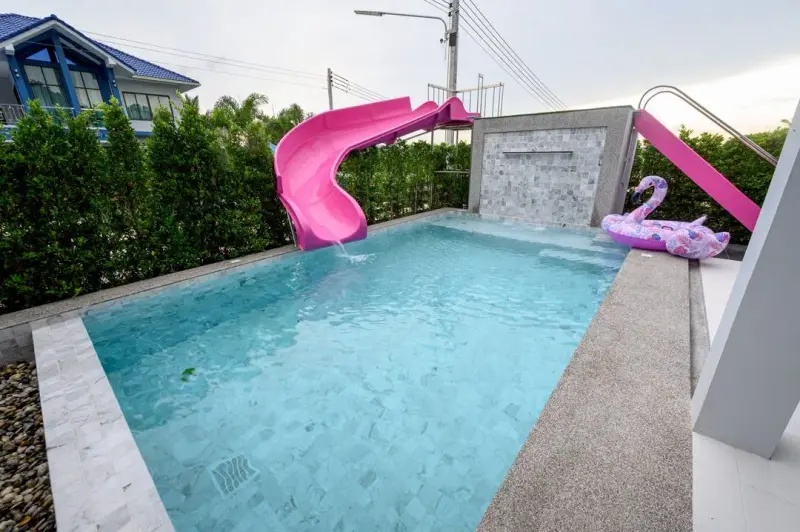 ภายนอก บ้านอิงเขา พรรณวดี (ศรีราชา)
