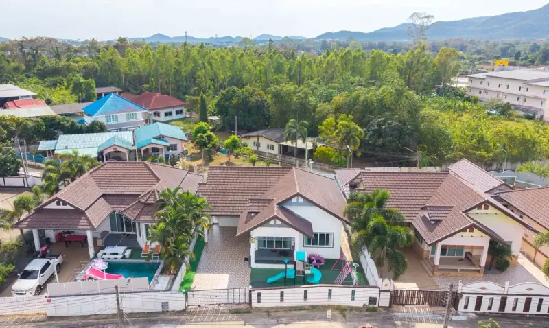 พูลวิลล่า Jayjai Poolvilla