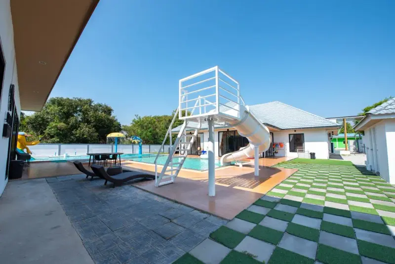 ภายนอก Space Poolvilla Pattaya
