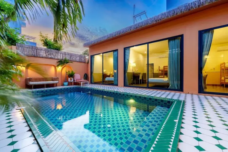 ภายนอก 4 BEDROOM TIKI LOUNG