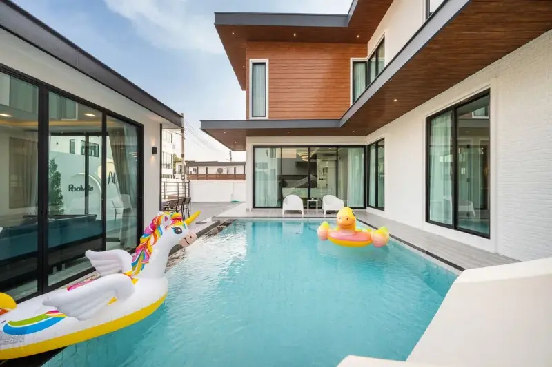 พูลวิลล่า Aliss Poolvilla
