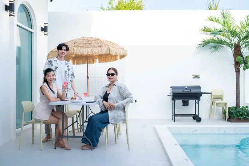 ภายนอก Villa SOLEIL