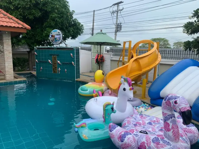 พูลวิลล่า CHILLIn