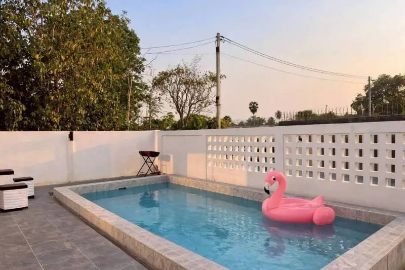 พูลวิลล่า Villa Vi Blanca Pattaya