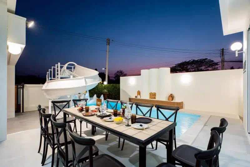 ภายนอก Umber House Poolvilla (อัมเบอร์ เฮ้าส์)