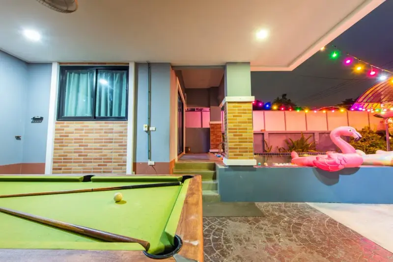 ภายนอก Rich pool villa