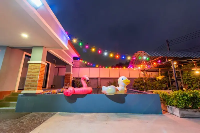ภายนอก Rich pool villa