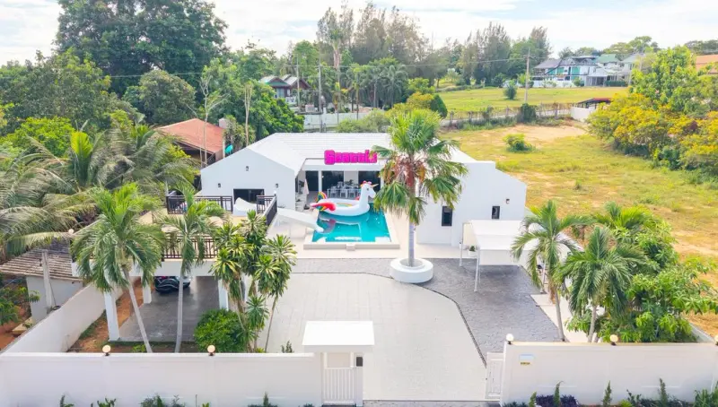 ภายนอก Seattle Pool Villa Pattaya