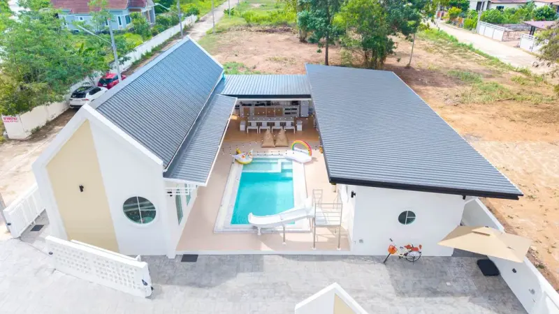 พูลวิลล่า Seahorse poolvilla sattahip (SP2)