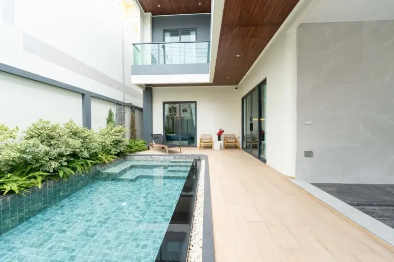 ภายนอก Midtown Villa