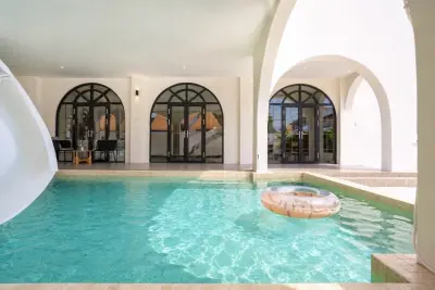 พูลวิลล่า AKIN MOROC POOL VILLA (อคิณโมร็อค)