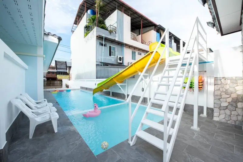 ภายนอก silver villa
