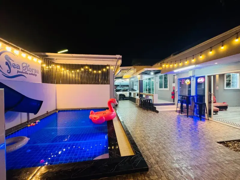 พูลวิลล่า Seahorse poolvilla sattahip (SP1)
