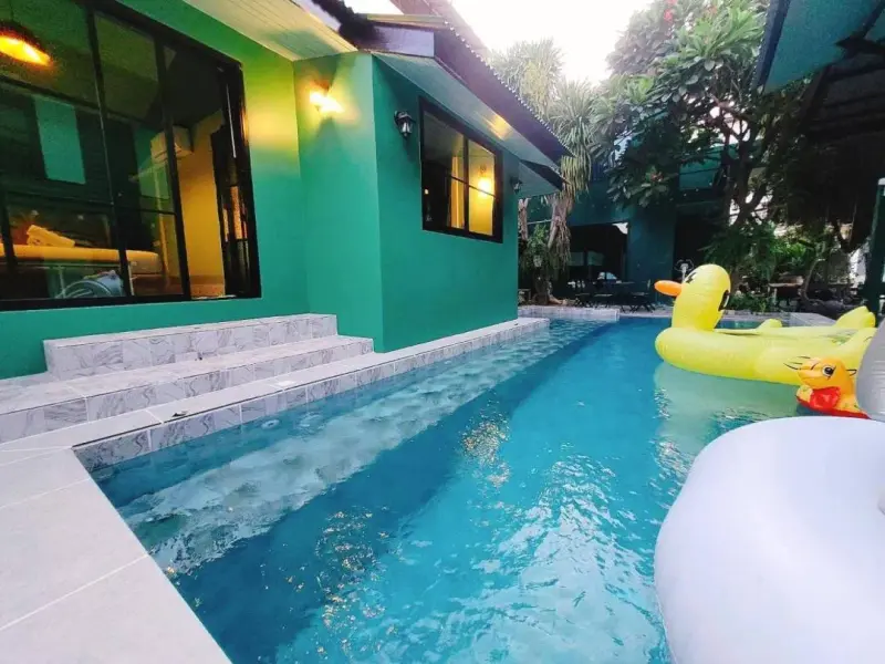 พูลวิลล่า Chaopraya Pool Villa Pattaya