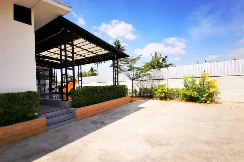 ภายนอก good house