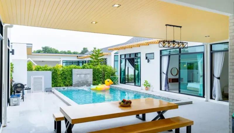 ภายนอก Villa paramount 3