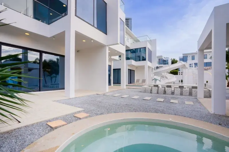 พูลวิลล่า MY GALAXY Pool Villa