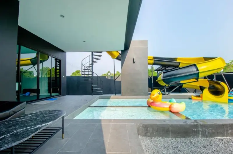 พูลวิลล่า The Moon PoolVilla