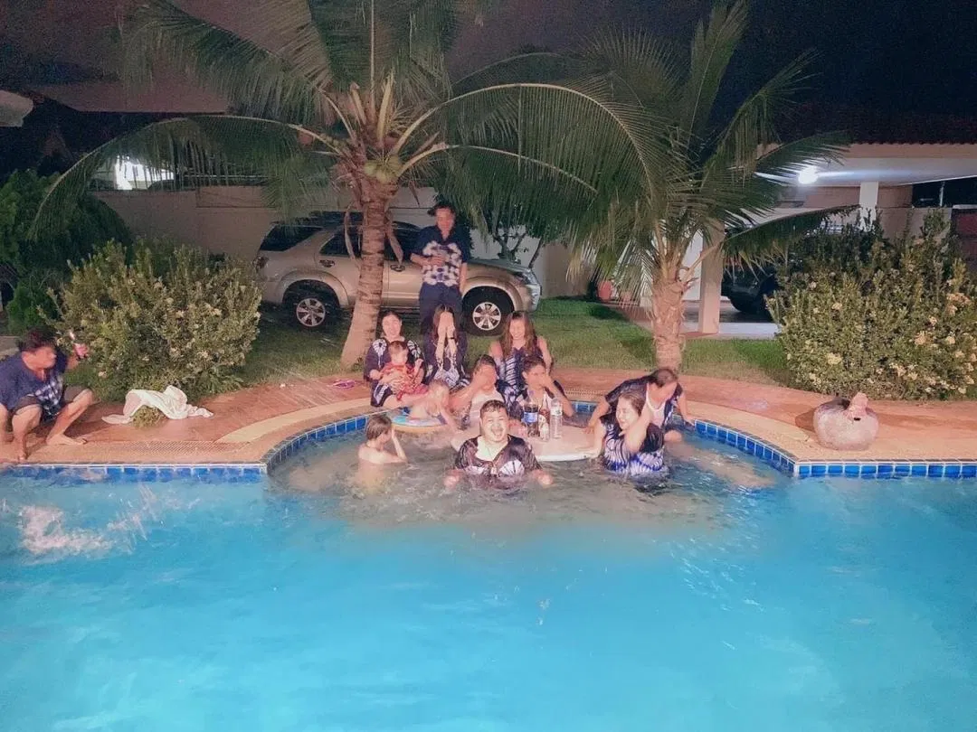 รูปจากลูกค้า BangSaray Family