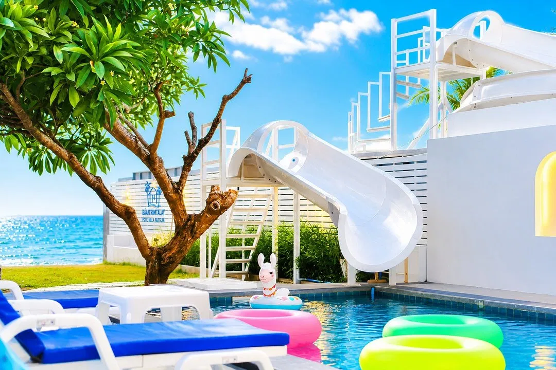 ภายนอก Baan Rimtalay 107